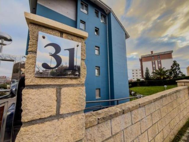 Piso en venta en Cueto, Santander
