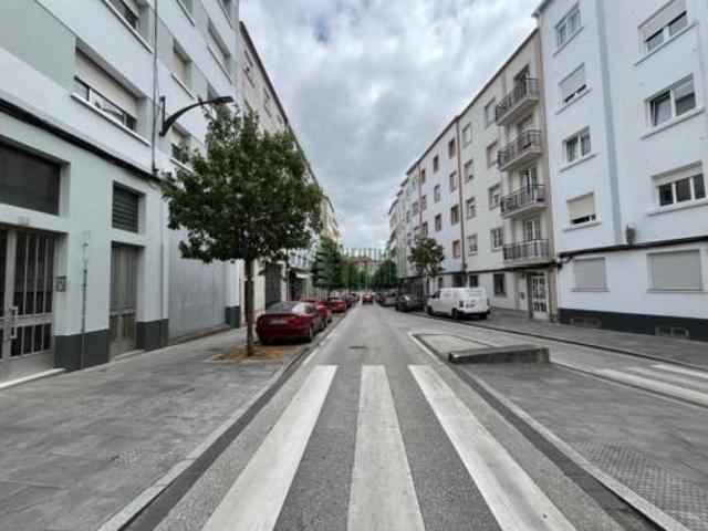 Piso en venta en Santiago De Compostela, O Outeiro