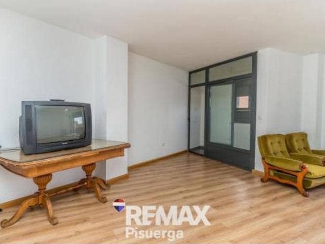 Piso en venta en Santovenia De Pisuerga, Castilla y León