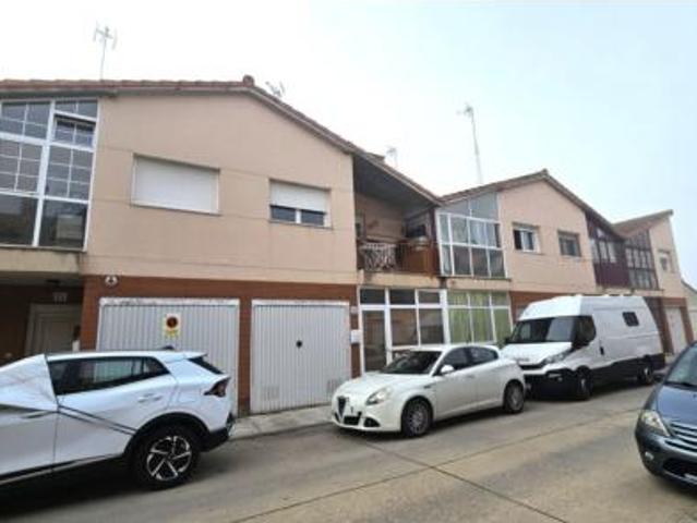 Piso en venta en Santovenia De Pisuerga, Castilla y León