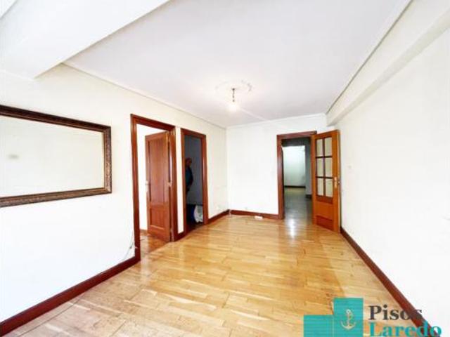 Piso en venta en Santoña