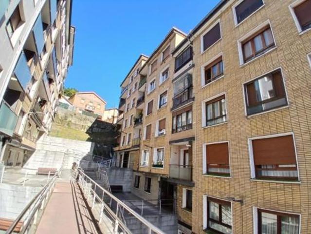 Piso en venta en Kabiezes, Santurtzi