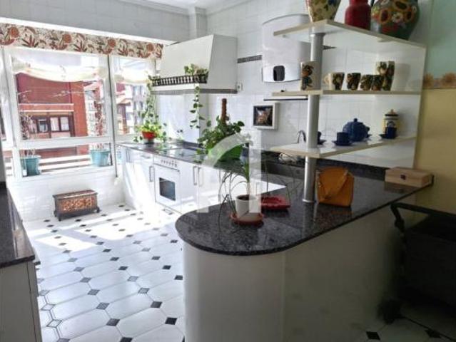Piso en venta en Kabiezes, Santurtzi