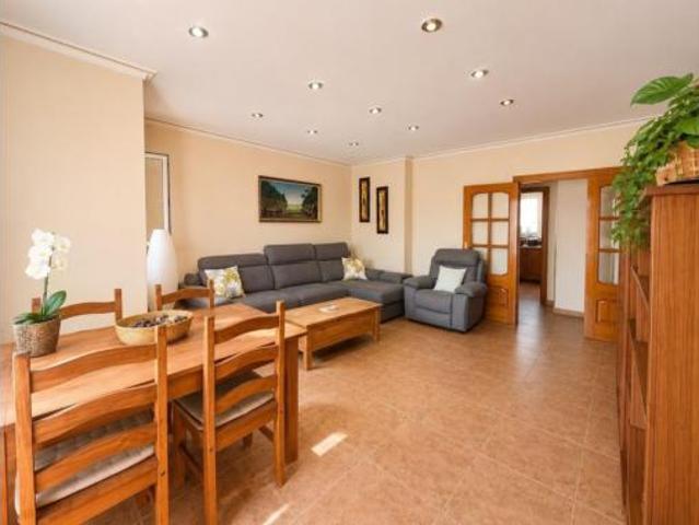 Piso en venta en María Moliner, l'Alt Vinalopó / El Alto Vinalopó