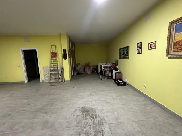 Piso en venta en La Algaba, Andalucía