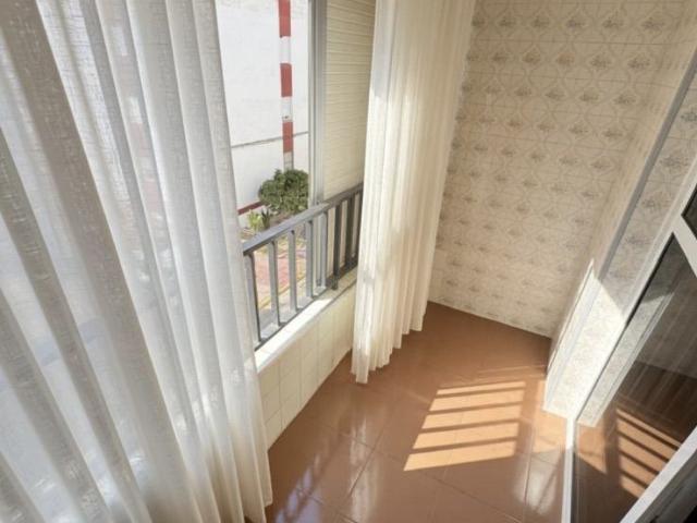 Piso en venta en Brenes, Andalucía