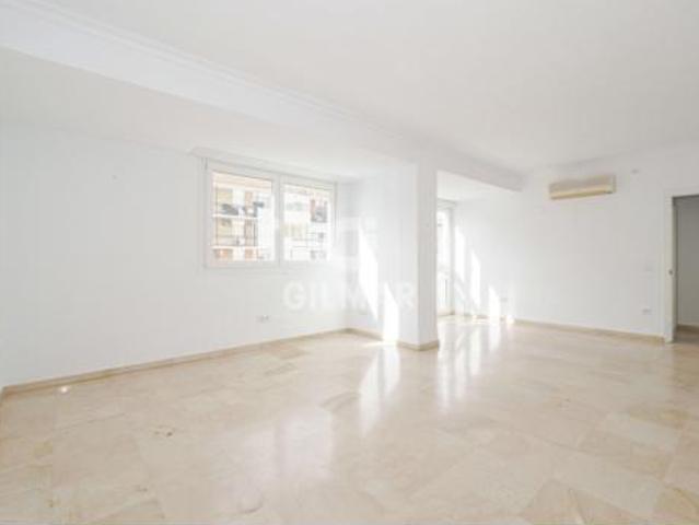 Piso en venta en Triana, Sevilla