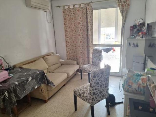 Piso en venta en Sevilla, El Cerezo