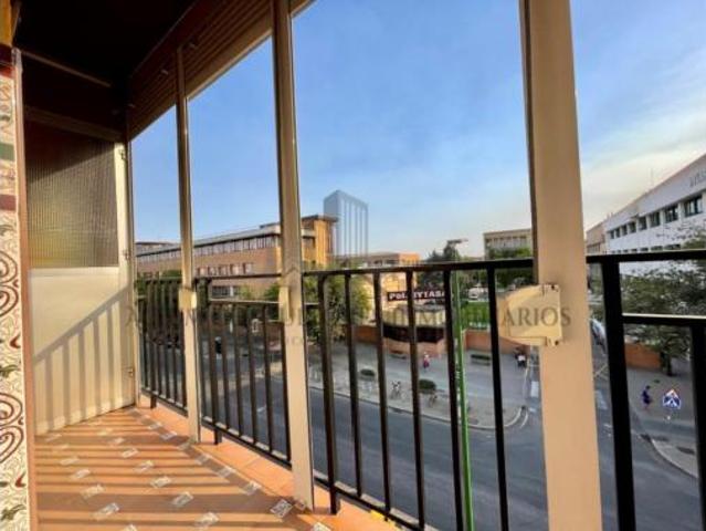 Piso en venta en Cerro-Amate, Sevilla