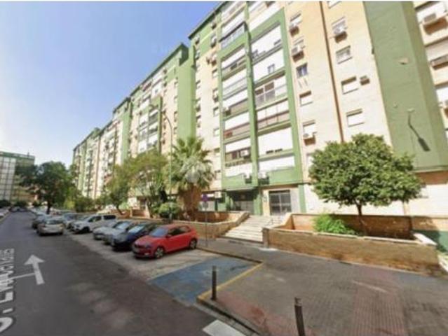 Piso en venta en Juan XXIII, Sevilla