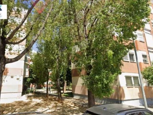 Piso en venta en Las 3000 Viviendas, Sevilla
