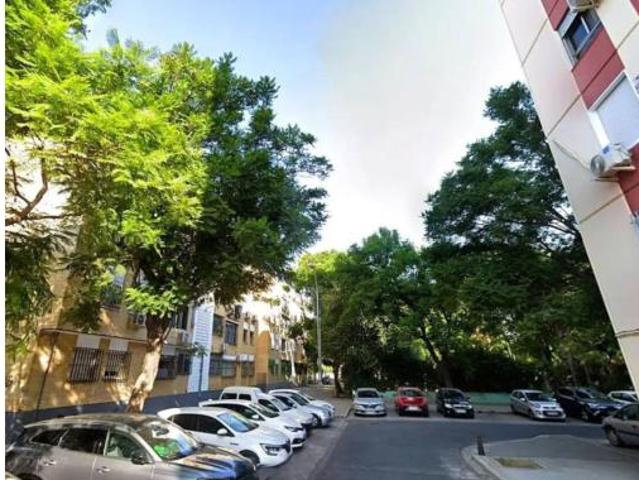 Piso en venta en Las 3000 Viviendas, Sevilla