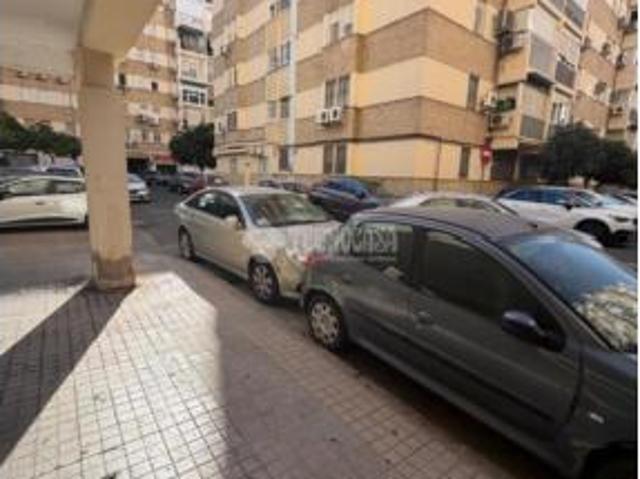 Piso en venta en Cruz Roja-Capuchinos, Sevilla