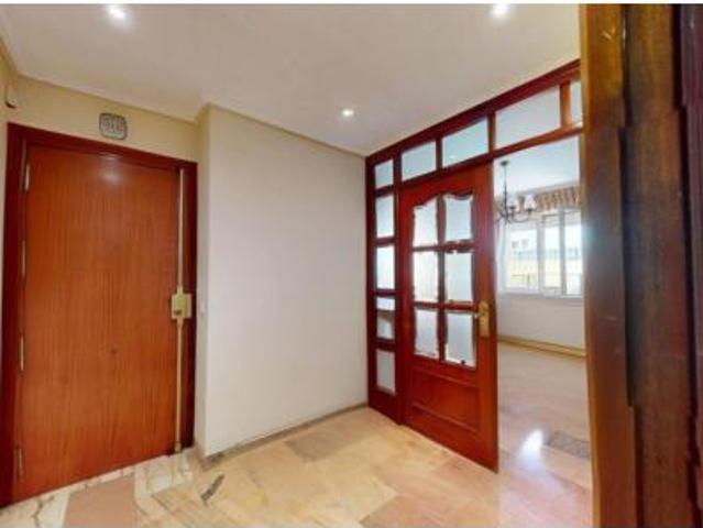 Piso en venta en Los Remedios, Sevilla