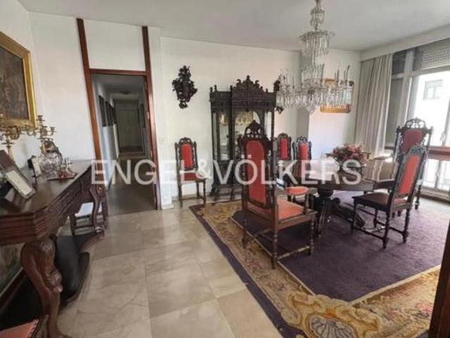 Piso en venta en Triana, Sevilla
