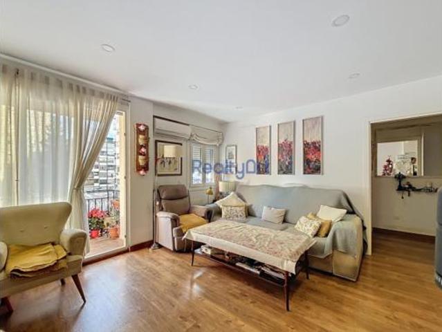 Piso en venta en Los Remedios, Sevilla
