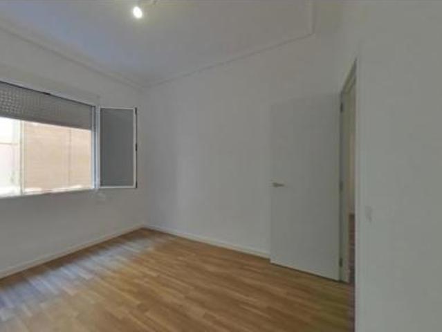 Piso en venta en Los Remedios, Sevilla