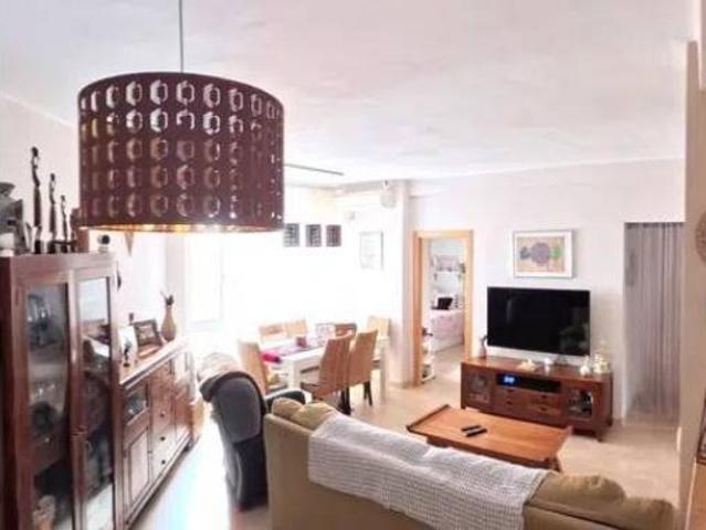 Piso en venta en Los Remedios, Sevilla