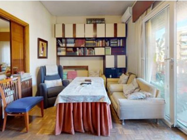 Piso en venta en Los Remedios, Sevilla