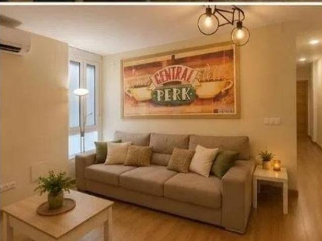 Piso en venta en Los Remedios, Sevilla