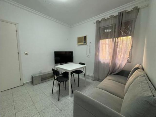 Piso en venta en Doctor Barraquer-Grupo Renfe-Policlínico, Sevilla