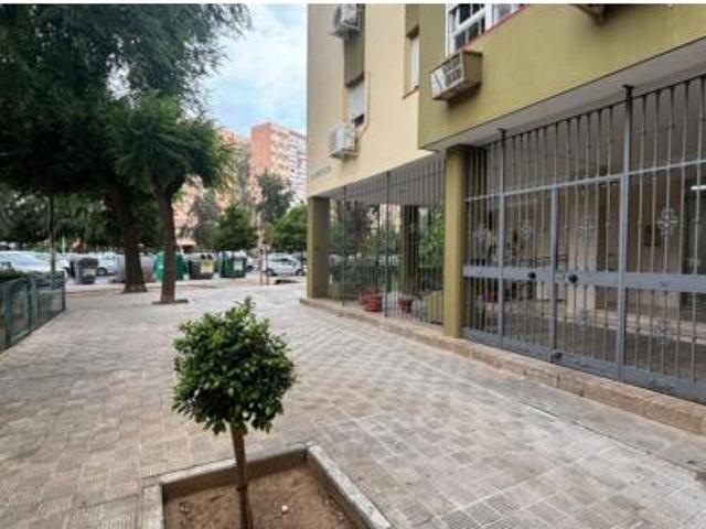 Piso en venta en Sevilla, Los Arcos
