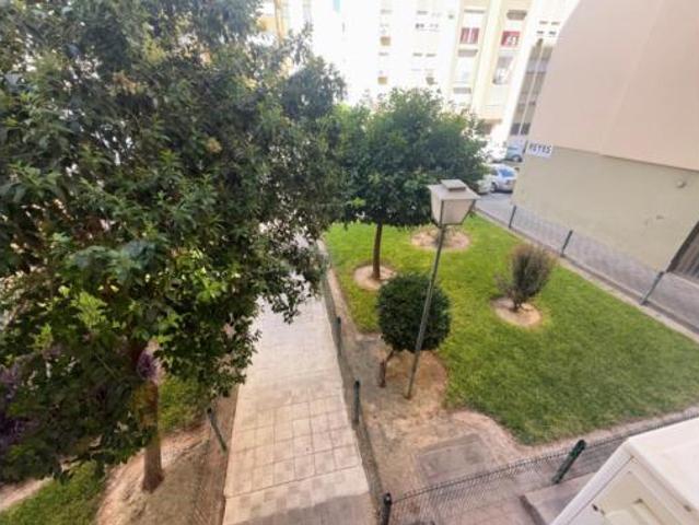 Piso en venta en Sevilla, Los Arcos