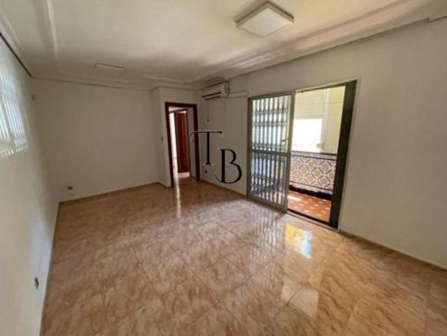 Piso en venta en Sevilla, Pino Montano