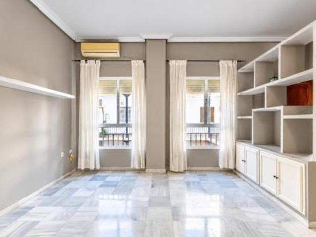Piso en venta en San Gil, Sevilla