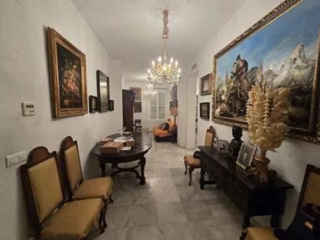 Piso en venta en San Gil, Sevilla