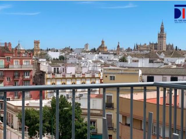 Piso en venta en Casco Antiguo, Sevilla