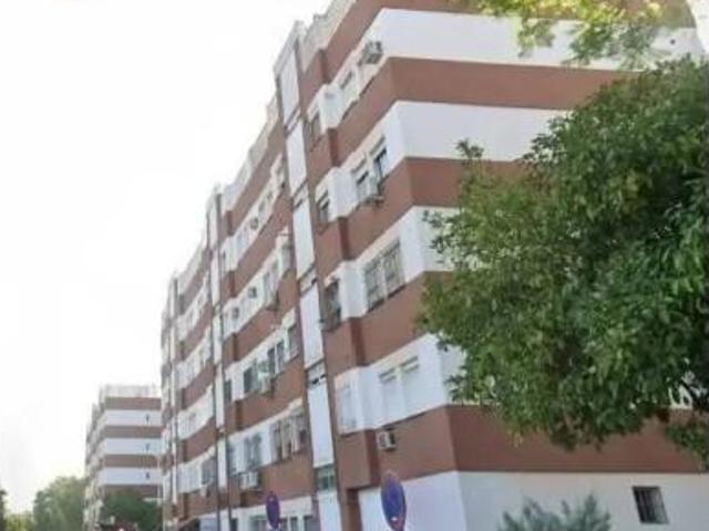 Piso en venta en Las 3000 Viviendas, Sevilla