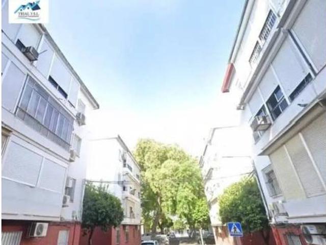 Piso en venta en Las 3000 Viviendas, Sevilla