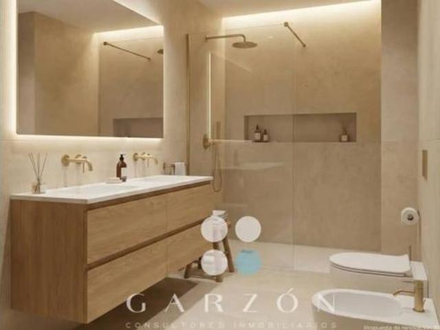 Piso en venta en Casco Antiguo, Sevilla