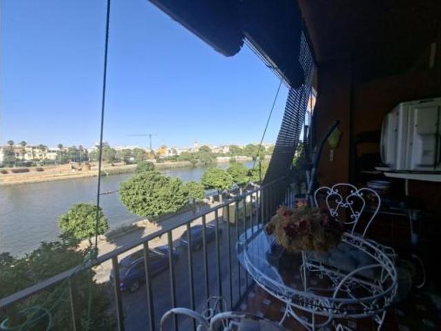 Piso en venta en Triana, Sevilla
