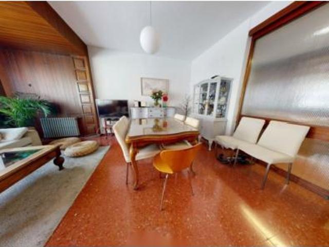 Piso en venta en Triana, Sevilla