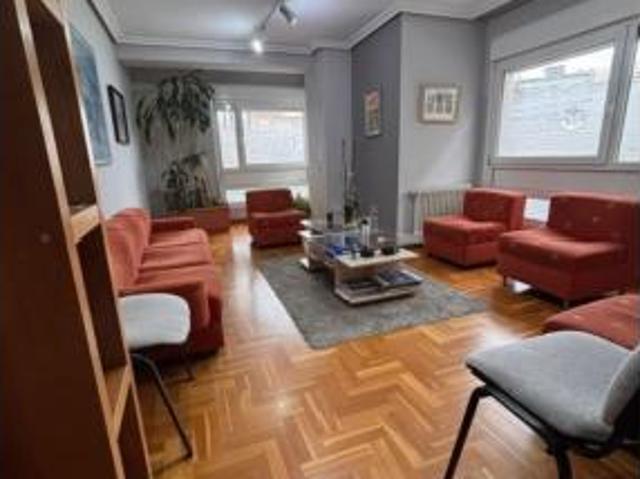 Piso en venta en La Piñera, Siero