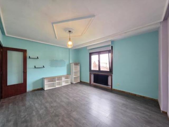 Piso en venta en La Piñera, Siero