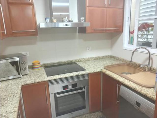 Piso en venta en Simat de la Valldigna, València / Valencia
