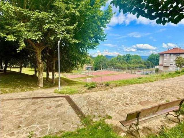 Piso en venta en Os Tilos, Santiago