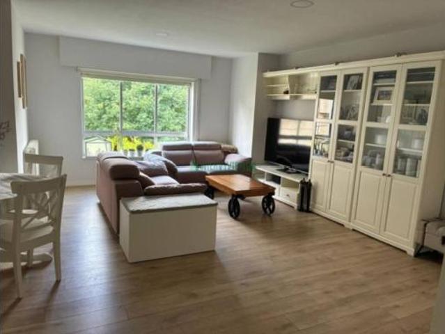 Piso en venta en Os Tilos, Santiago