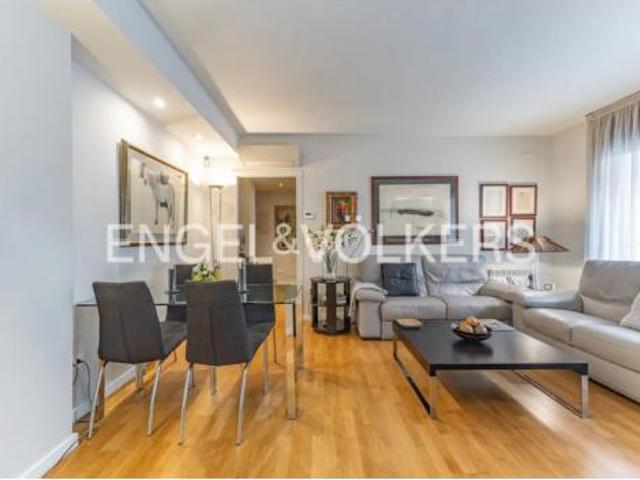 Piso en venta en Ca n'Aurell, Terrassa