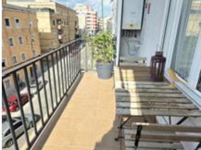 Piso en venta en Ègara, Terrassa