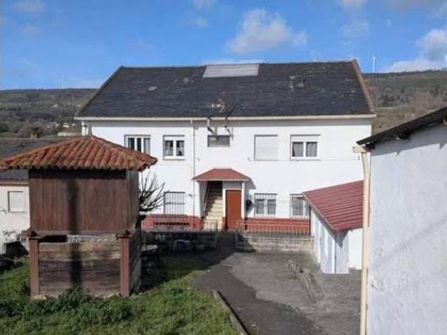 Piso en venta en Tineo, Asturias