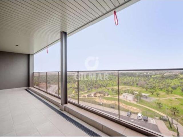 Piso en venta en Tomares, Andalucía