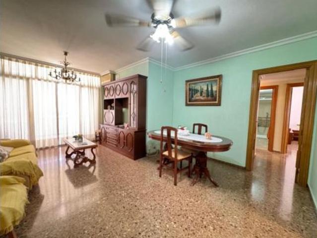 Piso en venta en Torrent, València / Valencia