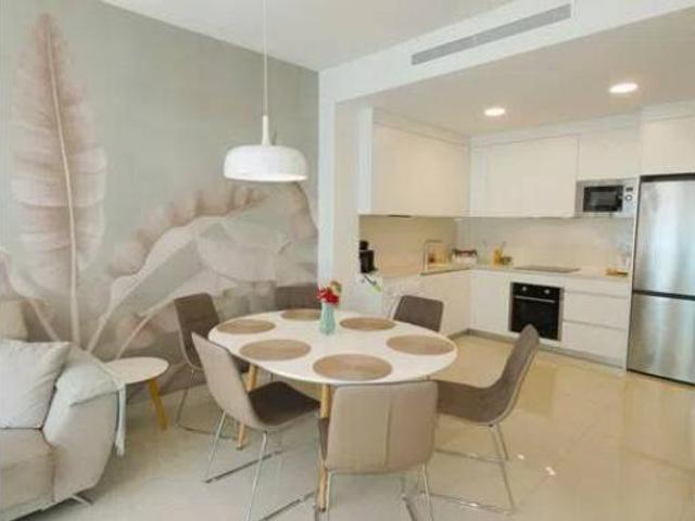 Piso en venta en Urbanización Calas Blancas, Torrevieja