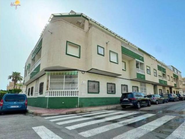 Piso en venta en Urbanización Calas Blancas, Torrevieja