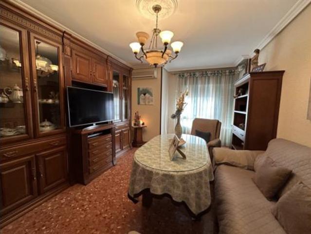 Piso en venta en San Pedro, Úbeda