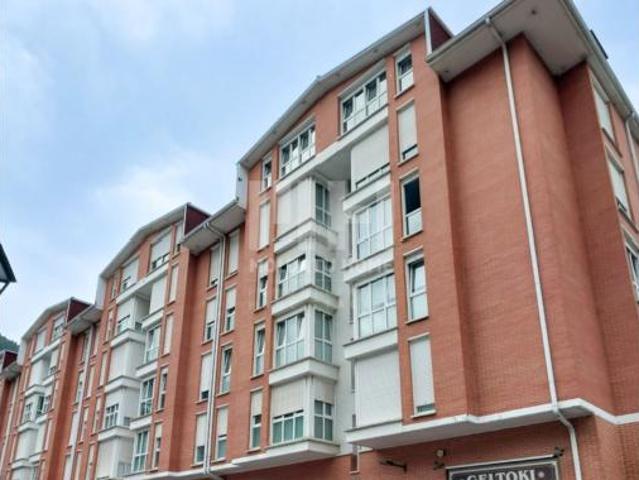 Piso en venta en Kurtzea, Galdakao